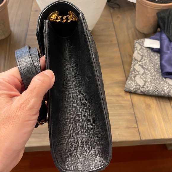 YSL ENVELOPE LARGE BAG IN MIX MATELASSÉ GRAIN DE POUDRE EMBOSSED LEATHER - Picture 8 of 15